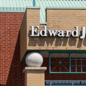 State regulators strike $17M settlement with Edward Jones